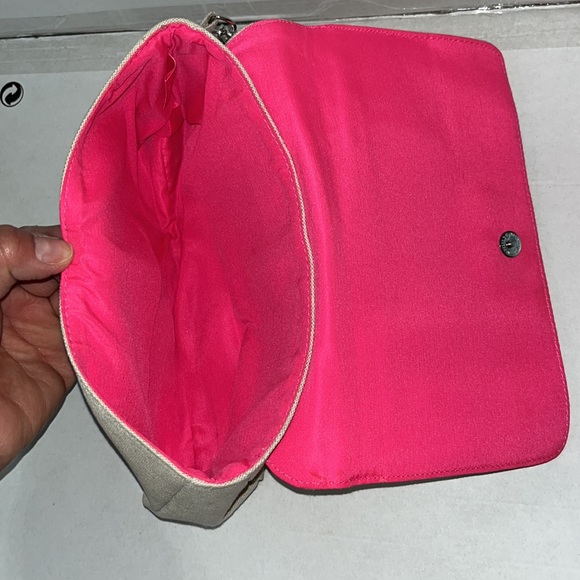 Victorias Secret small wristlet clutch - Picture 3 of 6